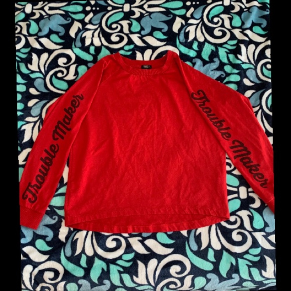 Long sleeve red shirt❤️